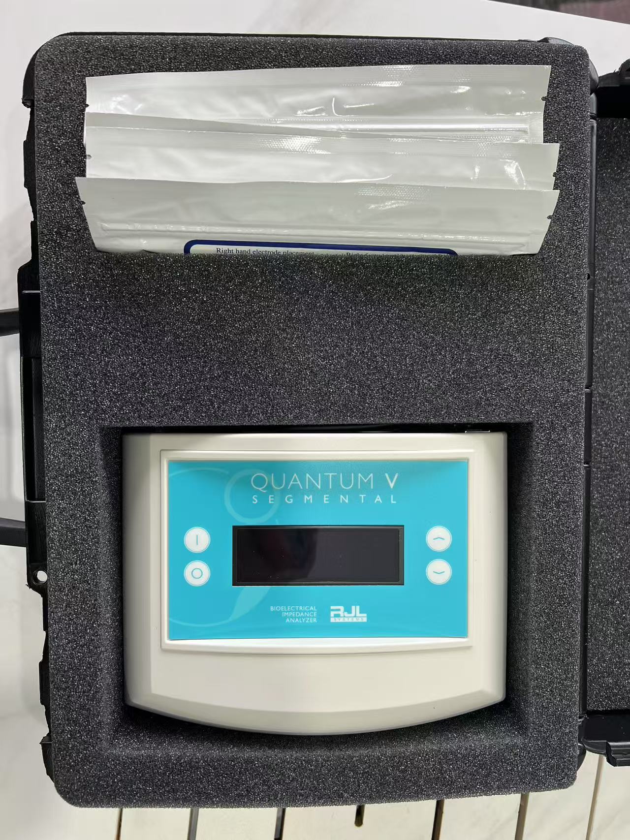 产品名称：Quantum V便携式生物电阻抗分析仪